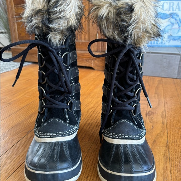 Sorel Joan of Arctic boots - Picture 2 of 7